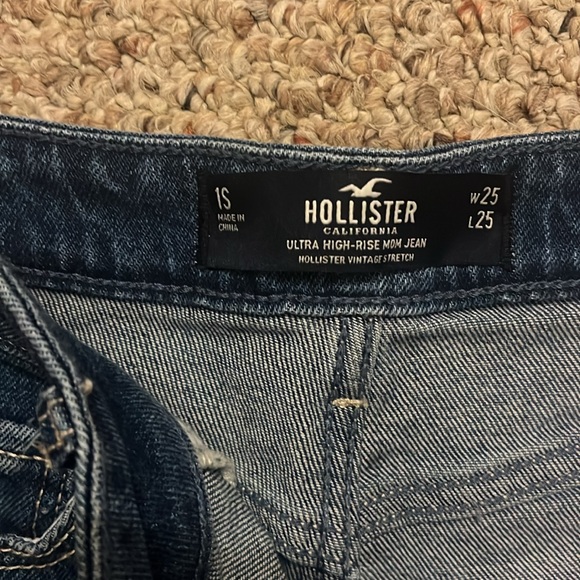 Hollister’s Jeans - Picture 2 of 3